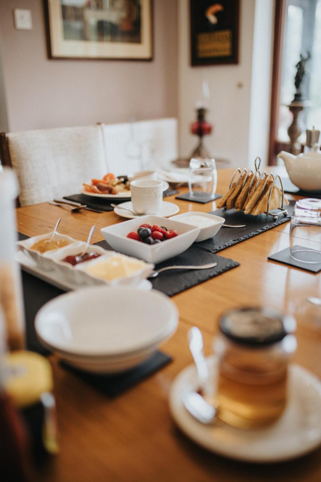 Ferlas Bed And Breakfast Пенриндеудрает Экстерьер фото